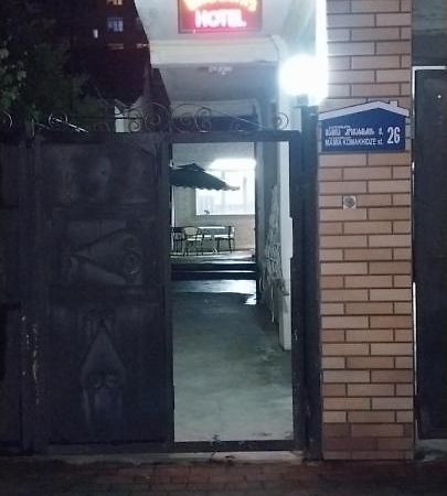 Hostel Gomani バトゥーミ エクステリア 写真