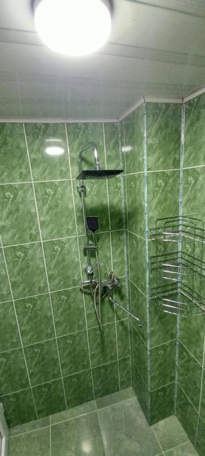 Hostel Gomani バトゥーミ エクステリア 写真