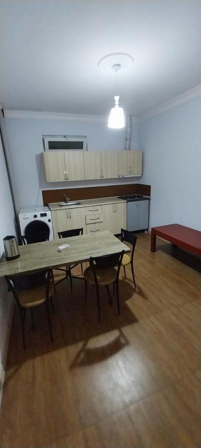 Hostel Gomani バトゥーミ エクステリア 写真